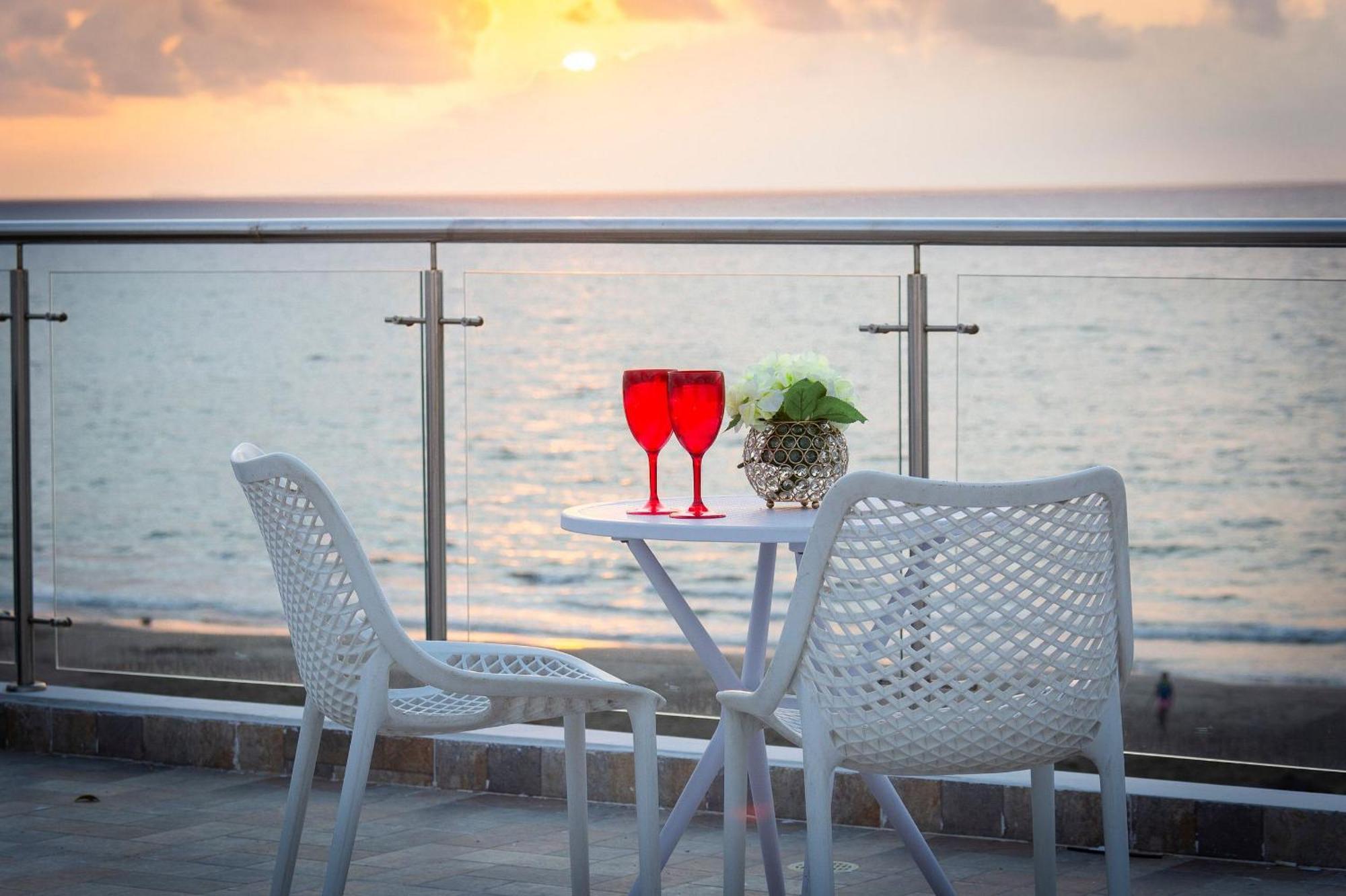 Amazing Beach House 13Br W/Pool & Staff Cartagena Екстериор снимка