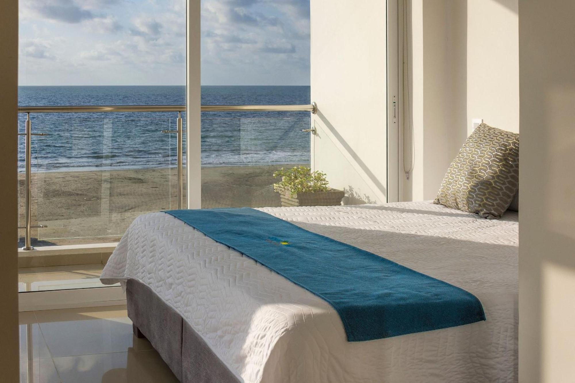 Amazing Beach House 13Br W/Pool & Staff Cartagena Екстериор снимка