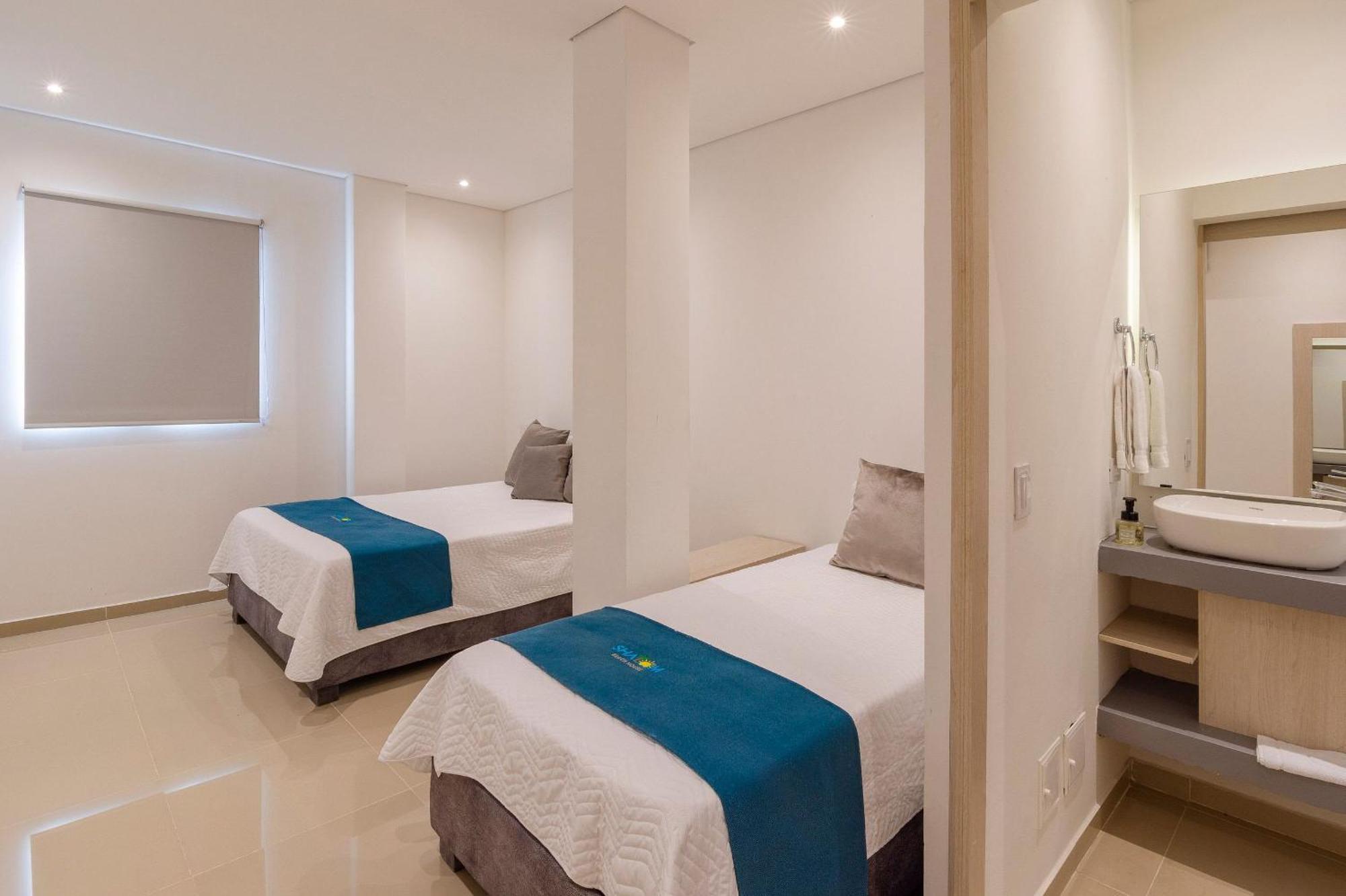 Amazing Beach House 13Br W/Pool & Staff Cartagena Екстериор снимка