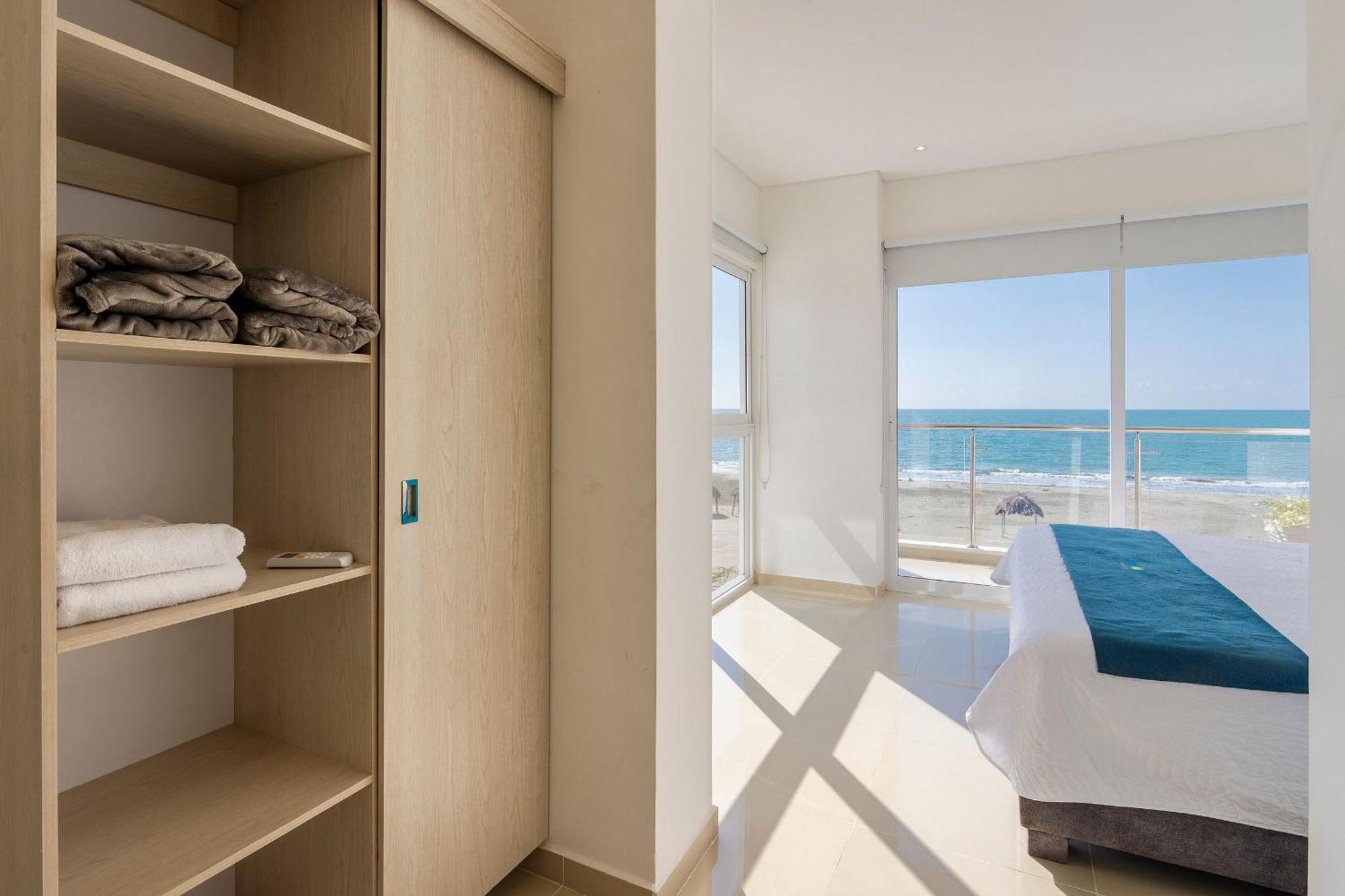 Amazing Beach House 13Br W/Pool & Staff Cartagena Екстериор снимка