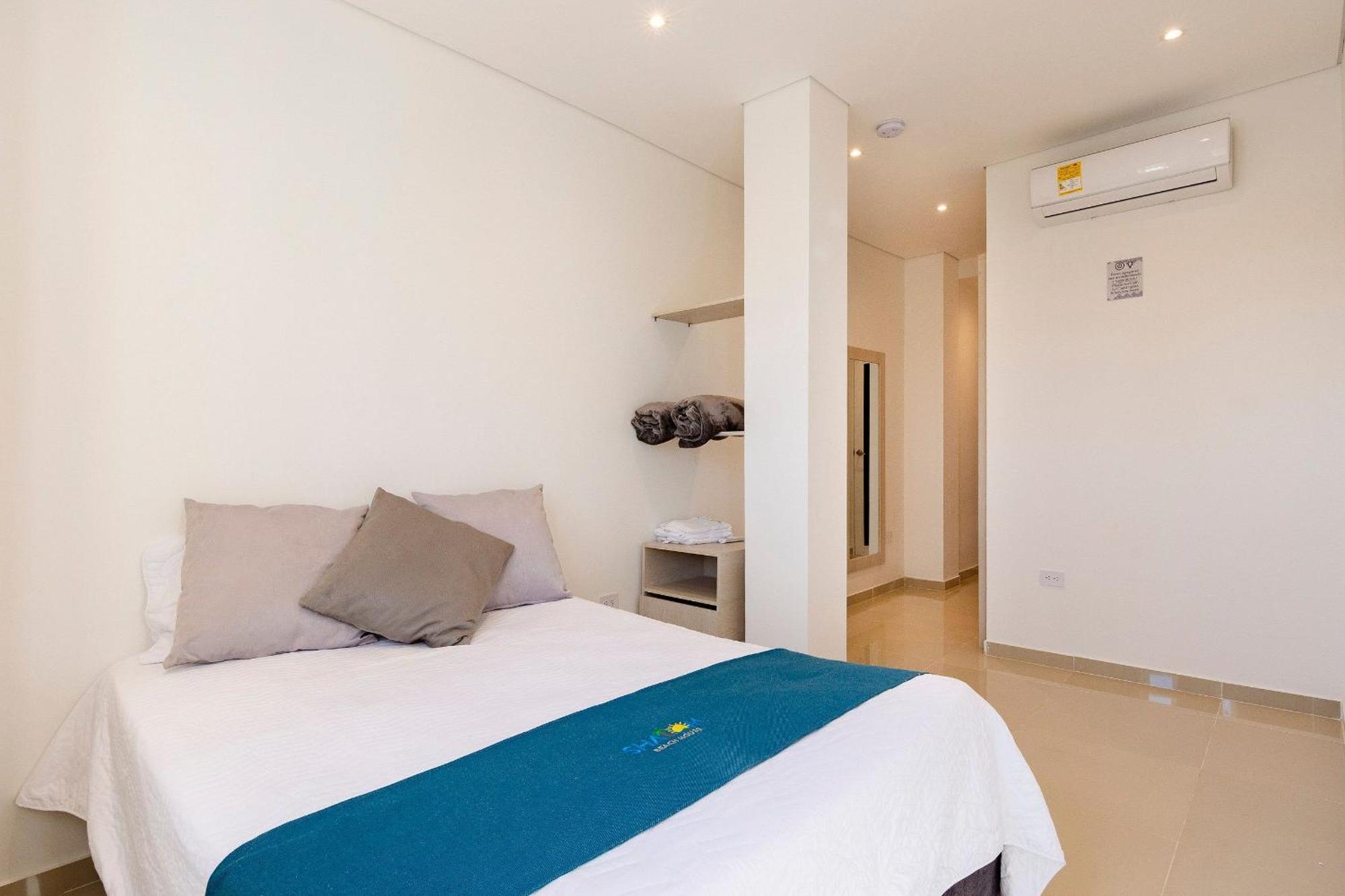 Amazing Beach House 13Br W/Pool & Staff Cartagena Екстериор снимка